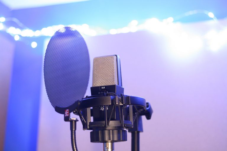 How To Record Warm, Smooth Vocals At Home in 8 Steps
